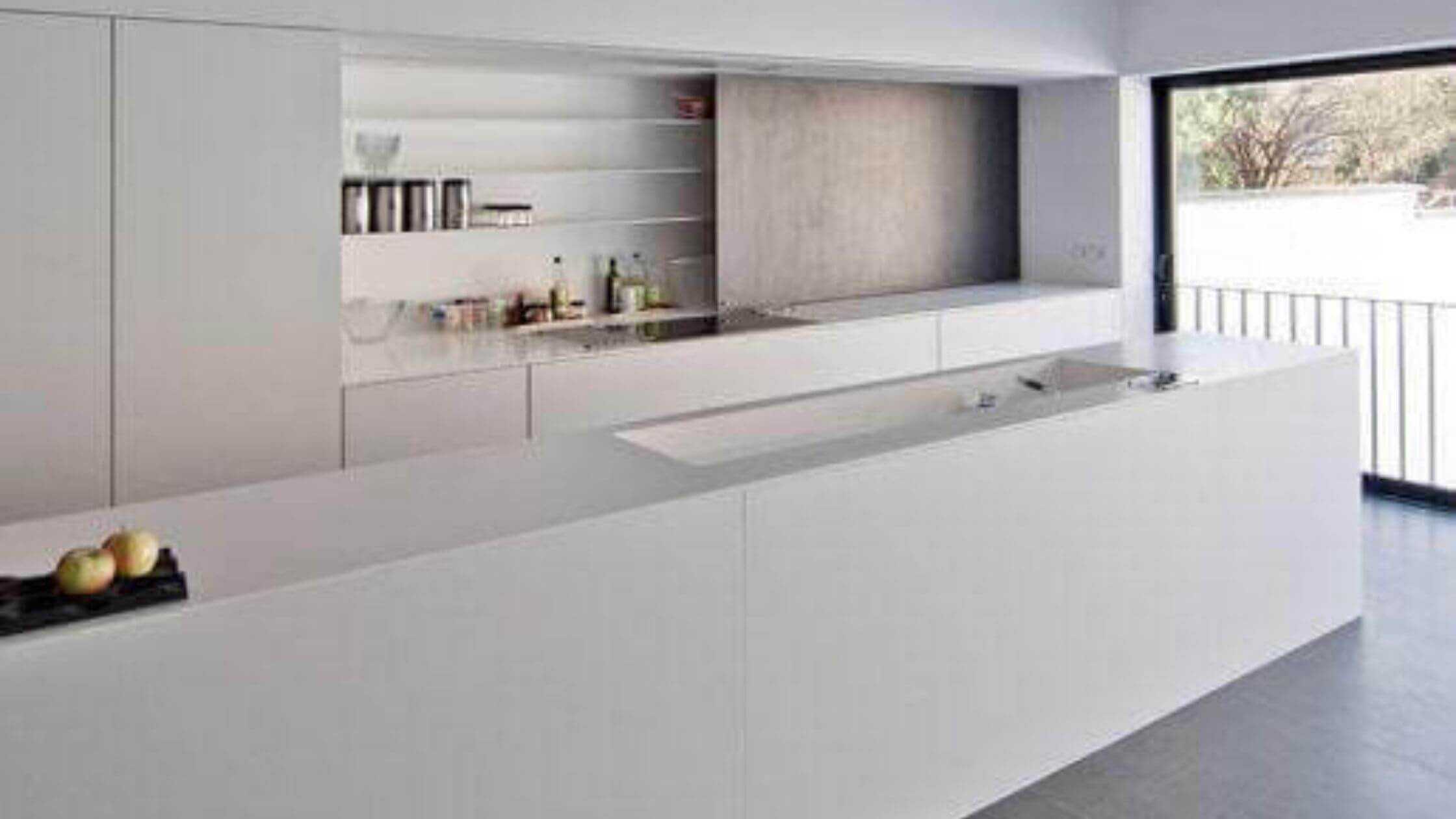 White Contemporary Kitchen Cabinets